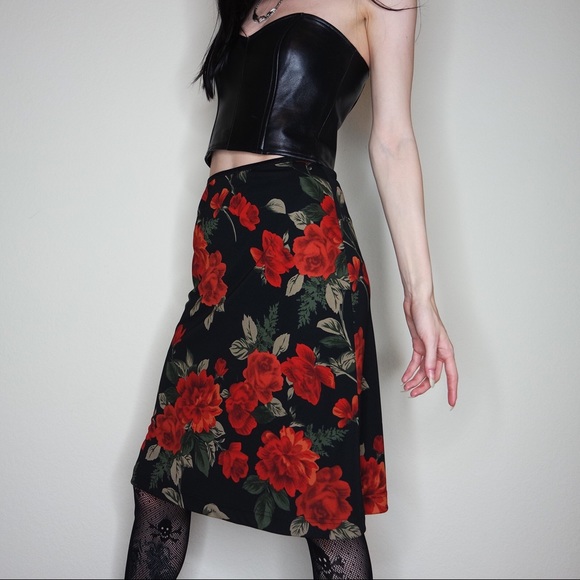 Sold - Picture 3 of 4